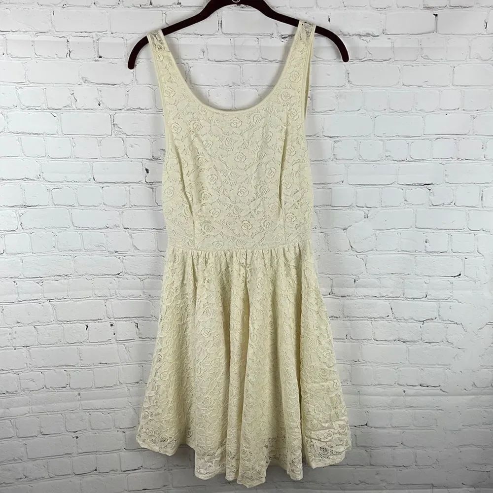 Pins & Needles Lace Sleeveless Dress with V Back